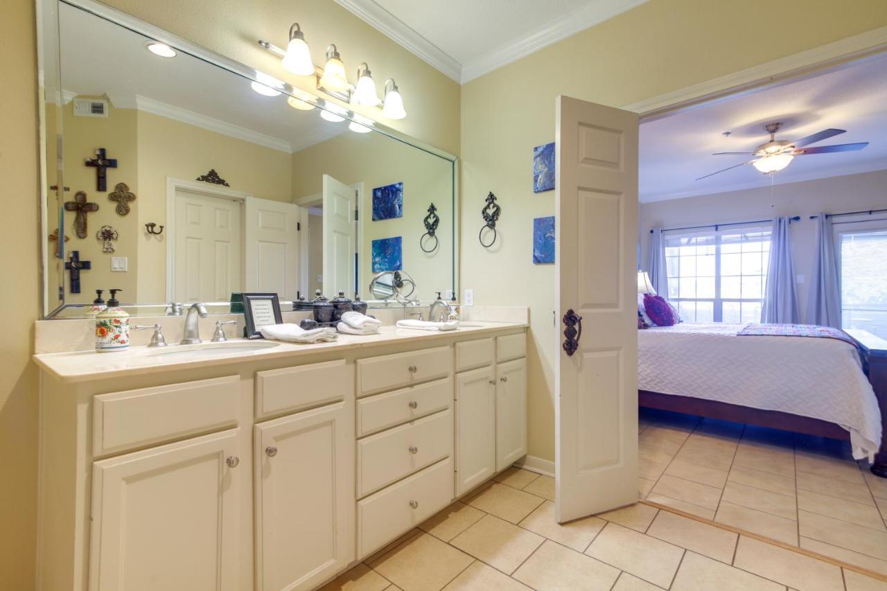 Lakefront Lago Vista Condo With Resort Amenities! Exteriér fotografie